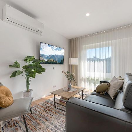 Comfy Studio With Shared Backyard Near Racecourse Carnegie Exterior foto
